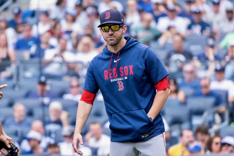 Interim tag removed: Tracy named Red Sox manager
